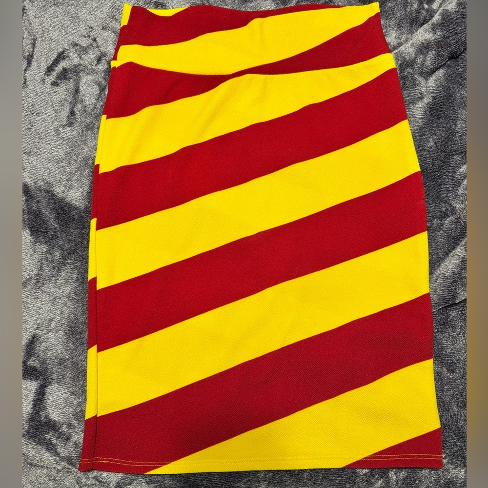 LuLaRoe Red and Gold Cassie Skirt